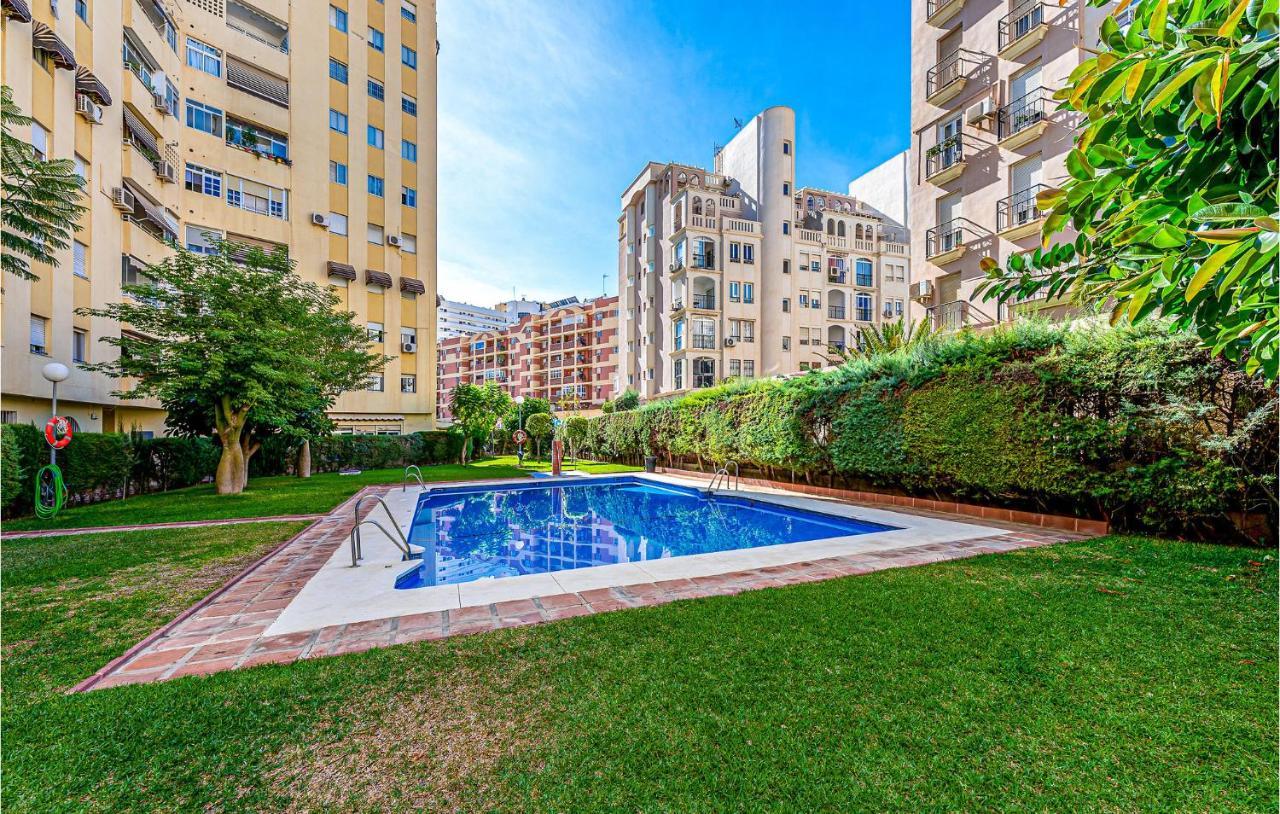 4 Bedroom Nice Apartment In Torremolinos Extérieur photo