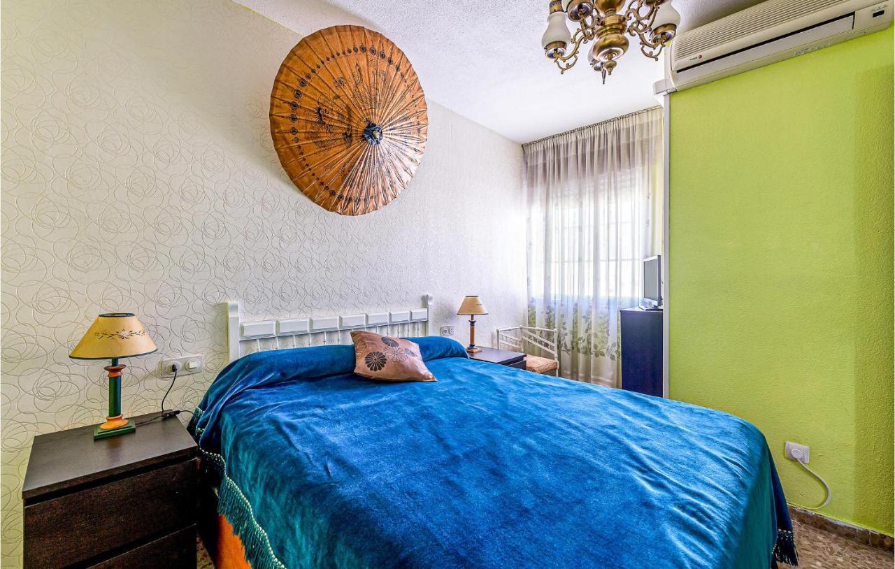 4 Bedroom Nice Apartment In Torremolinos Extérieur photo