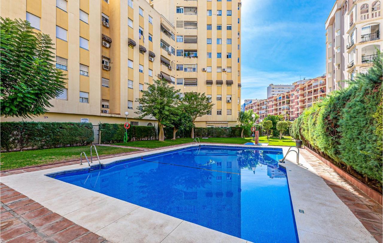 4 Bedroom Nice Apartment In Torremolinos Extérieur photo